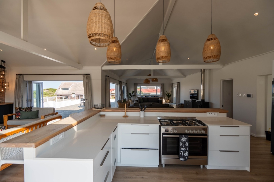 4 Bedroom Property for Sale in West Beach Eastern Cape